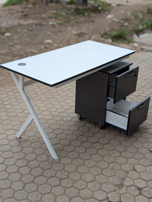 Metal frame desk and 2 drawers (white)