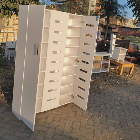 Shoe Rack 4 by 6 ft ( swinging doors)
